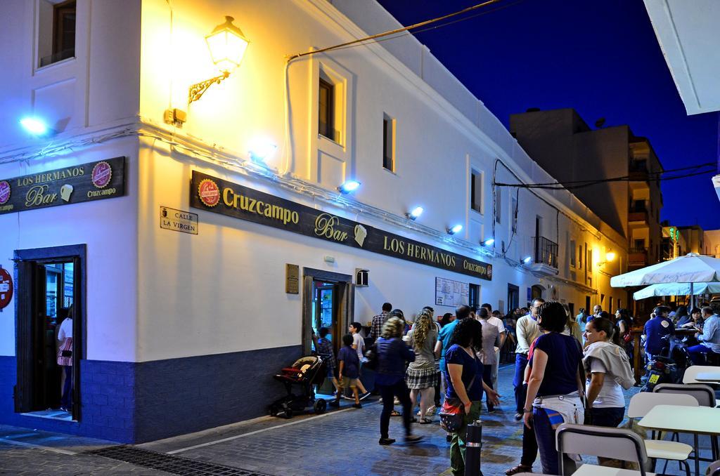 Hostal La Fonda Conil De La Frontera Exterior foto